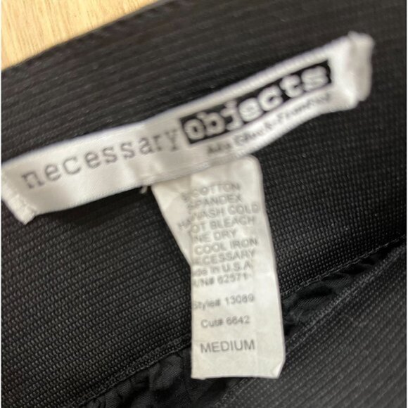 Necessary Objects Vintage 2000s Black Flare Skirt M - Picture 2 of 3